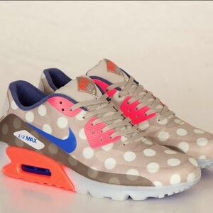 AUTHENTIC Air Max 90 Ice City QS